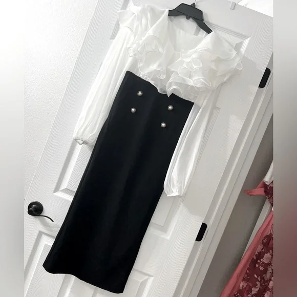 Lantern Sleeve Layered Ruffle Detail Split Hem Combo Dress - Picture 3 of 7